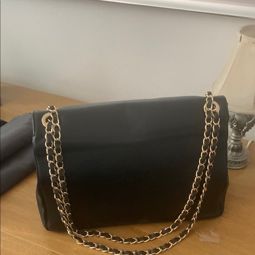 Mario Valentino Black Leather Shoulder Bag with Chain Strap - Picture 5 of 7